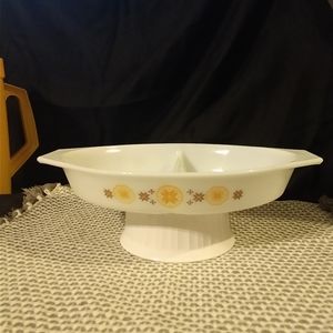 vintage Pyrex Town and Country Divided dish